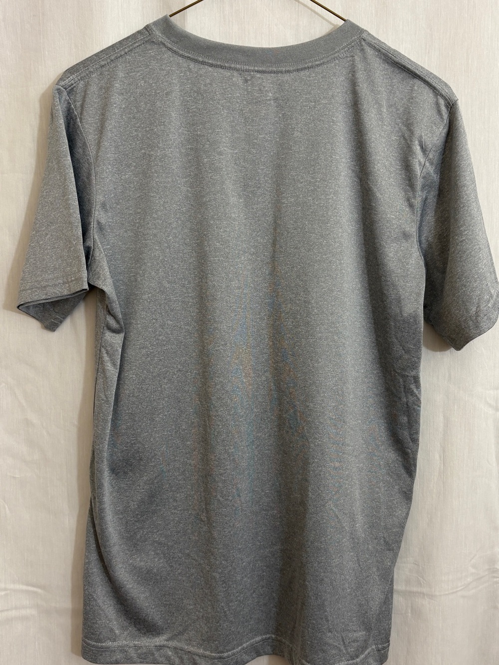 Jordan Dri-FIT Gray Red Basketball Graphic Tee Youth XL 13–15 - Picture 3 of 5